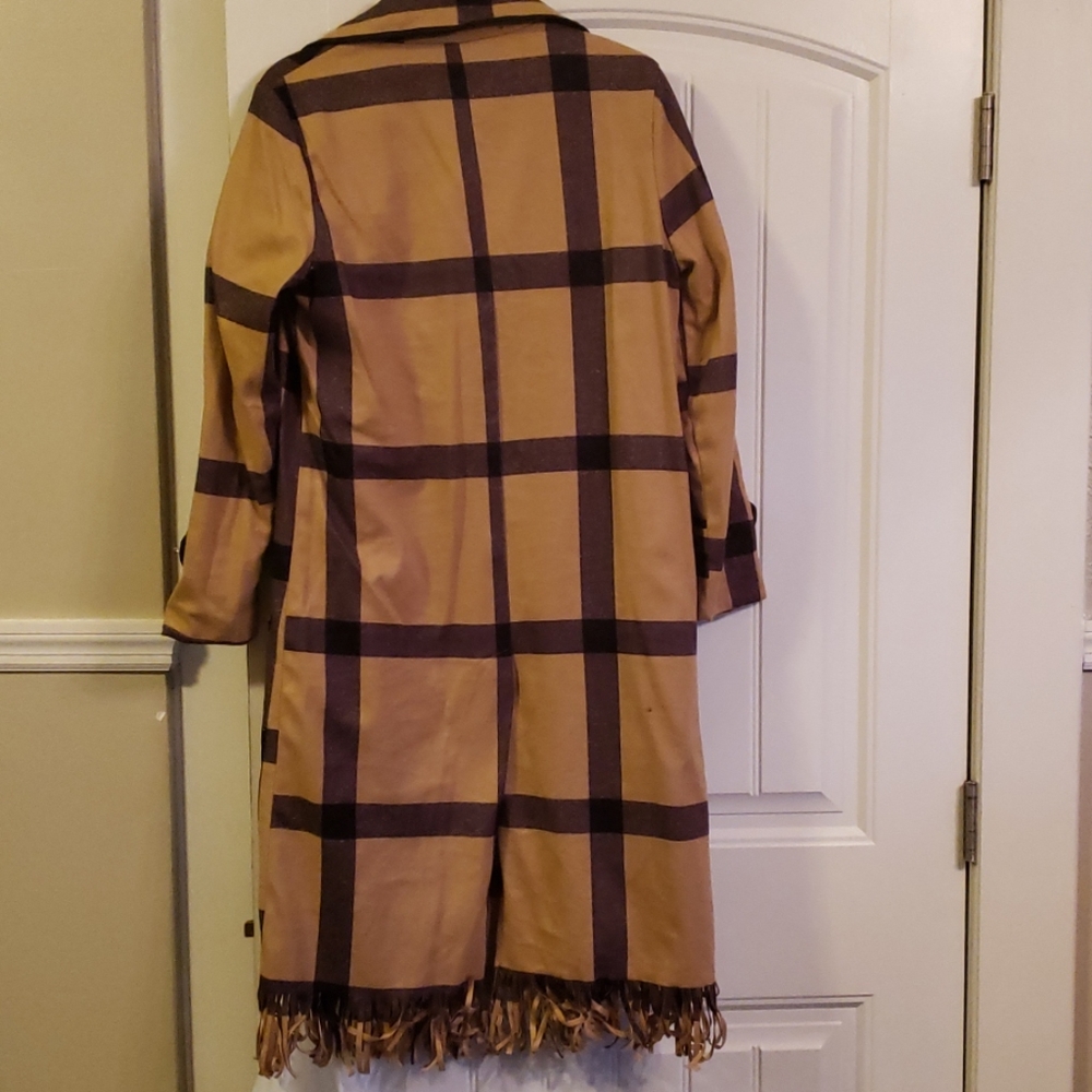 Coat - Picture 4 of 4